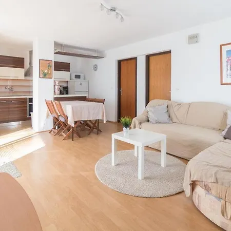 Apartment Casa Tea Close To The Queen Beach- By Ta Leut Agency Privlaka (Zadar)