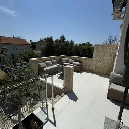 Casa Tea Close To The Queen Beach- By Ta Leut Agency Privlaka (Zadar)