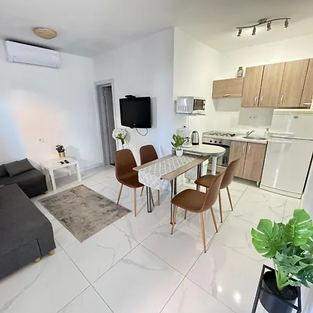 Casa Tea Close To The Queen Beach- By Ta Leut Agency
