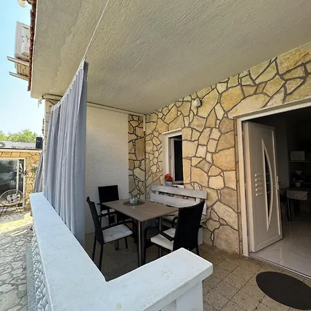 Apartment Casa Tea Close To The Queen Beach- By Ta Leut Agency Privlaka (Zadar)