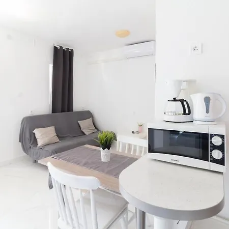 Casa Tea Close To The Queen Beach- By Ta Leut Agency Apartment