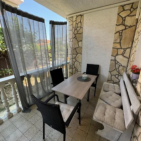 Apartment Casa Tea Close To The Queen Beach- By Ta Leut Agency Privlaka (Zadar)