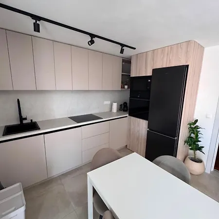 Casa Tea Close To The Queen Beach- By Ta Leut Agency