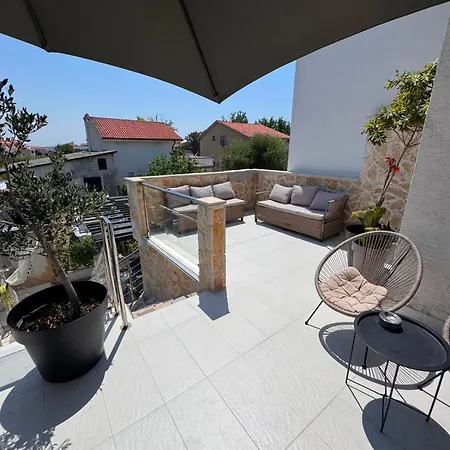 Casa Tea Close To The Queen Beach- By Ta Leut Agency Privlaka (Zadar)