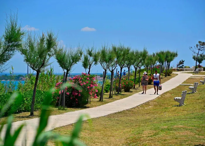 Casa Tea Close To The Queen Beach- By Ta Leut Agency * פריבלאקה